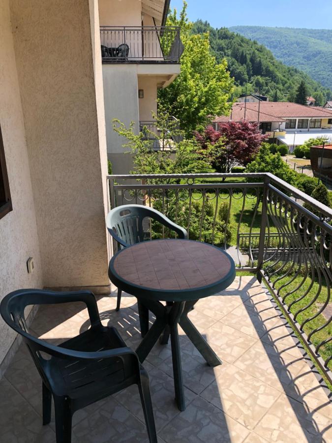Green Oaza Apartment Fojnica Bagian luar foto